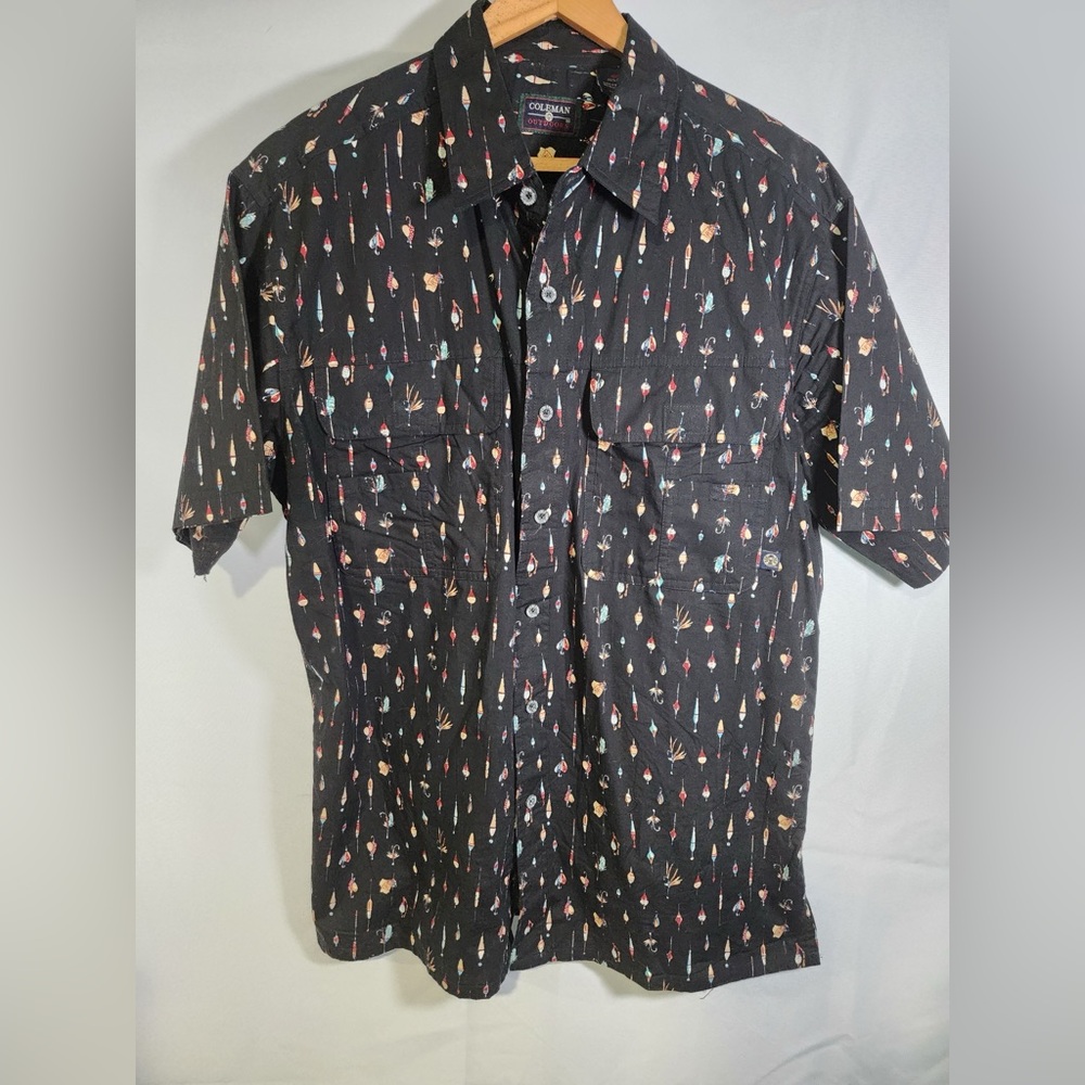 Coleman Outdoors Fishing Lure Men’s Shirt Size Large 100% Cotton